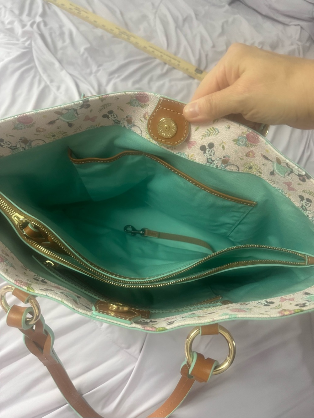 Disney Dooney & Bourke Epcot Flower & Garden Festival 2020 Minnie Tote bag mouse - Picture 14 of 16